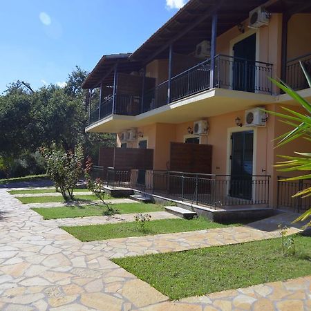 Krystallia Apartments Dasziá Kültér fotó