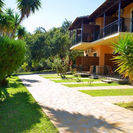 Krystallia Apartments Dasziá Kültér fotó